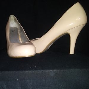 Fioni pumps